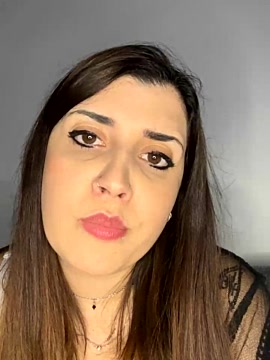 Novababy18 nude on cam for live sex chat