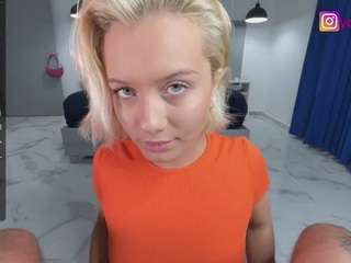 1BlowjobQueen1 naked on Live Cam Sex Chat