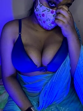 BecameeJourney nude on cam for live sex chat