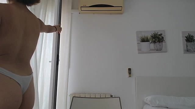 Enyeld_ruru nude on cam for live sex chat