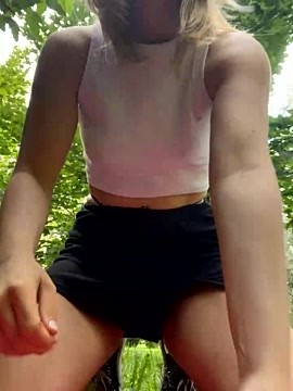 Legally_Blonde nude on cam for live sex chat