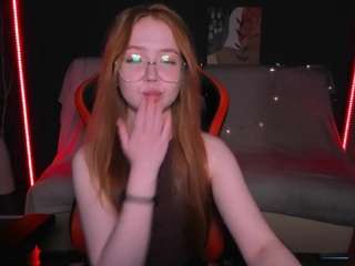 Mylieran naked on Live Cam Sex Chat