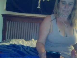 Sexybrightblue843 naked on Live Cam Sex Chat