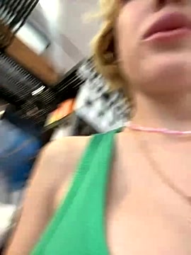 Zx001Li nude on cam for live sex chat