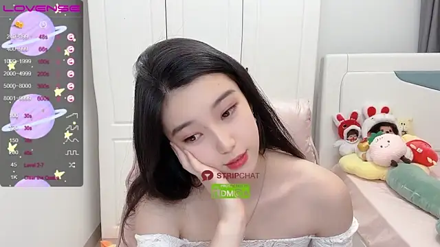18-Nori- nude on cam for live sex chat