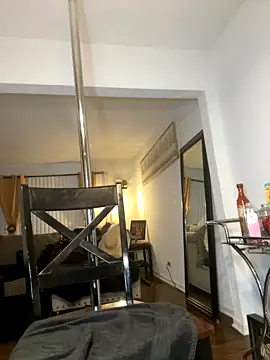 Cherryredhot1 nude on cam for live sex chat