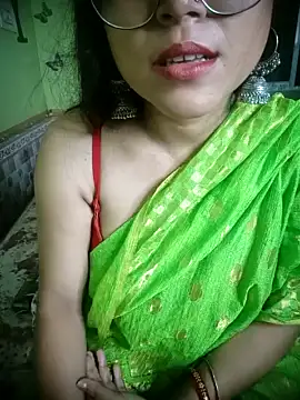 lisa_bhabi nude on cam for live sex chat