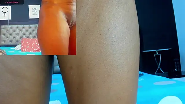 MonicaSchwartz nude on cam for live sex chat