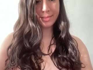 Natural Nikki naked on Live Cam Sex Chat