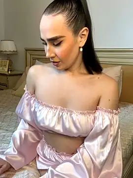 SonyaFox_ nude on cam for live sex chat