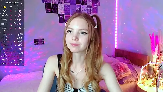 Twenty_eight nude on cam for live sex chat