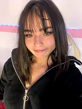 Alyson_Greenn nude on cam for live sex chat