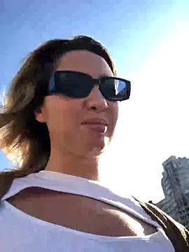 Brilliant_Fire nude on cam for live sex chat