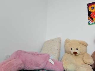 effyreagan UwU naked on Live Cam Sex Chat