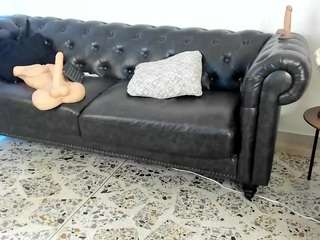 gisellereyess naked on Live Cam Sex Chat