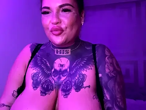 _MelinaCurves_ nude on cam for live sex chat