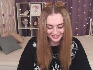 Sofa naked on Live Cam Sex Chat