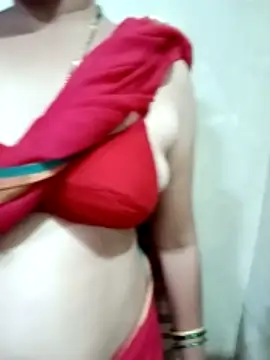 Hotanita99 nude on cam for live sex chat