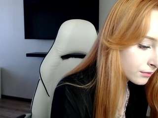 leisytaylor naked on Live Cam Sex Chat