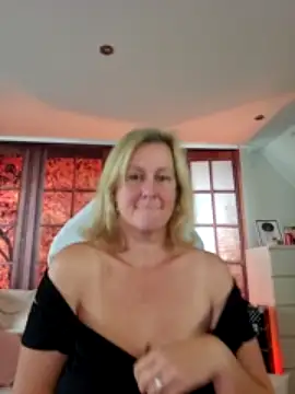MarleneBloem nude on cam for live sex chat
