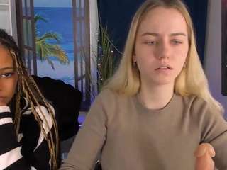 mary-mooore nude on Live Cam Sex Chat