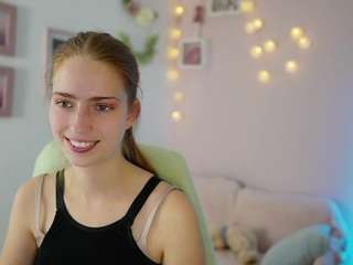 NaomiWoods18 nude on Live Cam Sex Chat