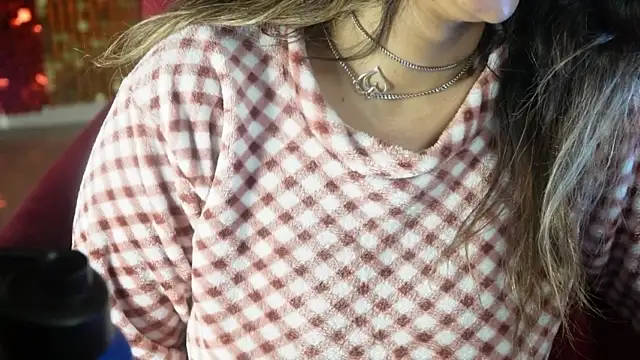 -AyeshaSinghania- nude on webcam for live sex chat