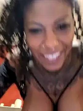 DarkDea nude on webcam for live sex chat