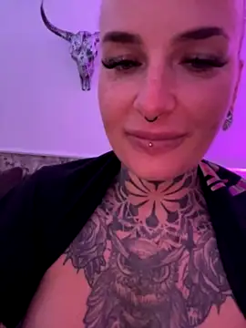 InkedBiitch nude on webcam for live sex chat
