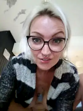 MissMialicious nude on webcam for live sex chat