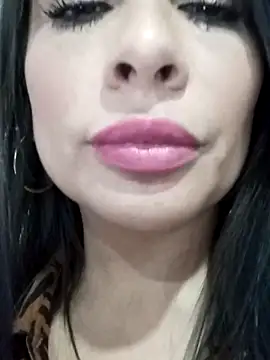 thabbata nude on webcam for live sex chat