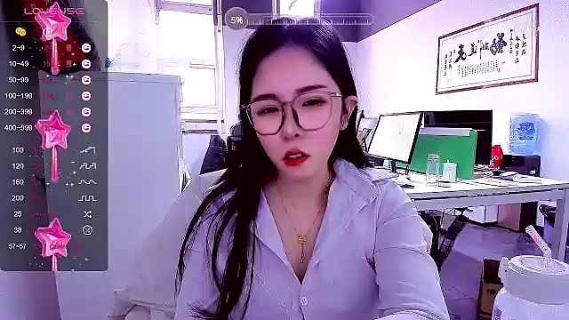 xixiya6688 nude on webcam for live sex chat