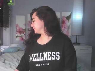 BellaDiaze nude on Live Cam Sex Chat