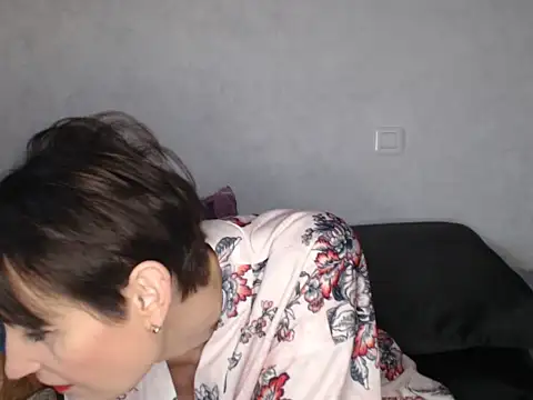 boutondore nude on webcam for live sex chat