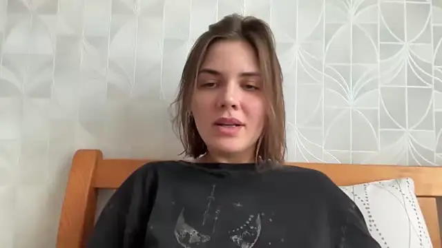 Meliassfuckslut nude on webcam for live sex chat