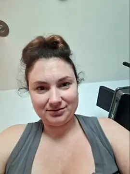 milkymommyteacher nude on webcam for live sex chat