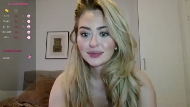 OnlyVictoria nude on webcam for live sex chat