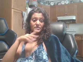 Chhaliya nude on Live Cam Sex Chat