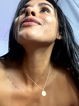DannaRayyy nude on webcam for live sex chat