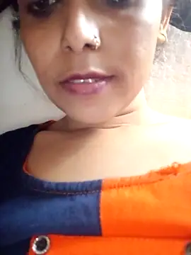 Hot-mari nude on webcam for live sex chat