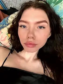 Lisaaa_Alisa nude on webcam for live sex chat