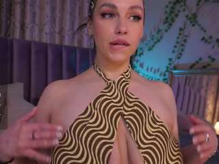 Luna nude on Live Cam Sex Chat