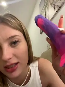 Maja_Sofie nude on webcam for live sex chat
