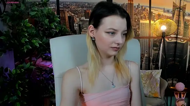 pretty_little_thing nude on webcam for live sex chat