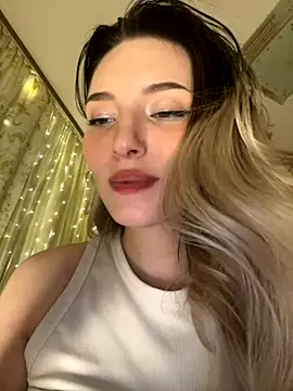 bj_lina nude on webcam for live sex chat