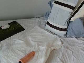 ByTheYummy nude on Live Cam Sex Chat