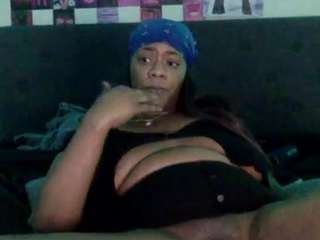 Harley The Hottie nude on Live Cam Sex Chat