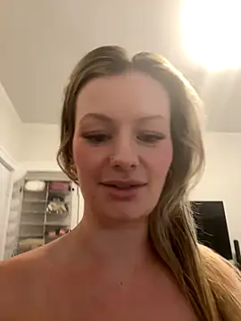 Loveshae nude on webcam for live sex chat