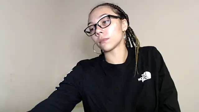mariianebabe nude on webcam for live sex chat