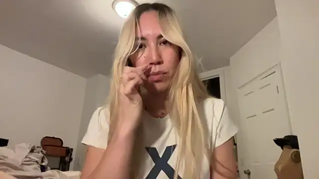 SandrineGingerX nude on webcam for live sex chat